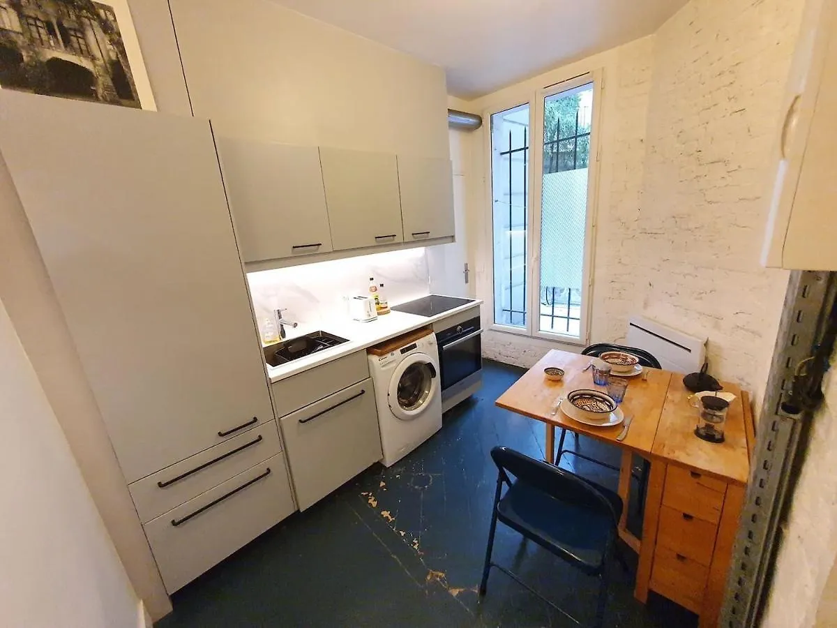 Home Sweet Home Montmartre Felix Ziem Parigi Appartamento